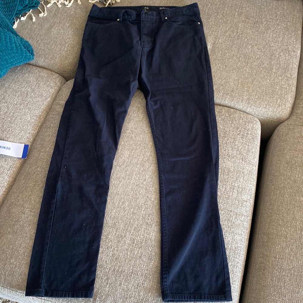 Men’s navy blue slim fit jeans